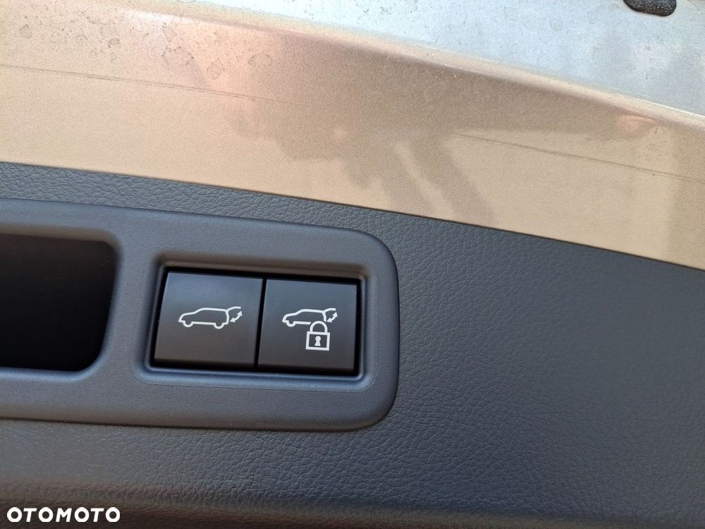 Lexus RX 450h+ Prestige - 33