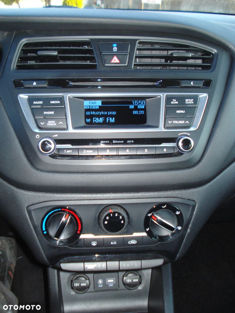 Hyundai i20 1.2 Comfort - 13