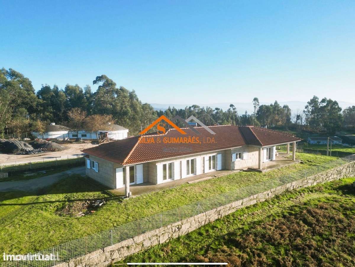 Moradia T4 com garagem em Lousada - Grande imagem: 2/60