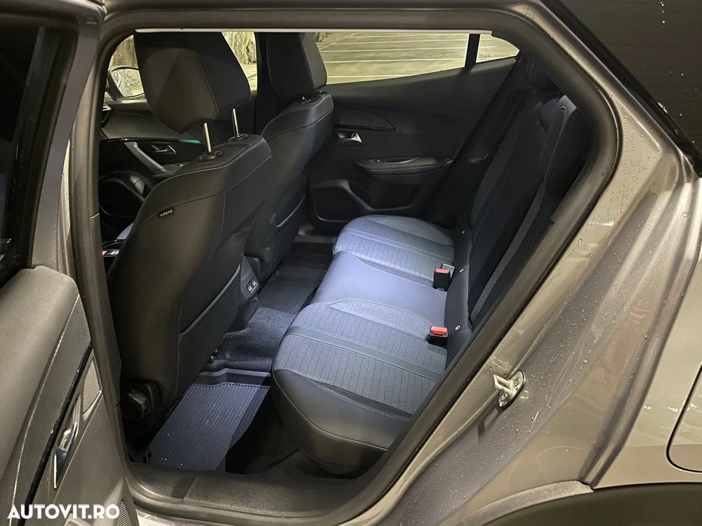 Peugeot 2008 1.5 BlueHDI STT EAT8 Allure - 20