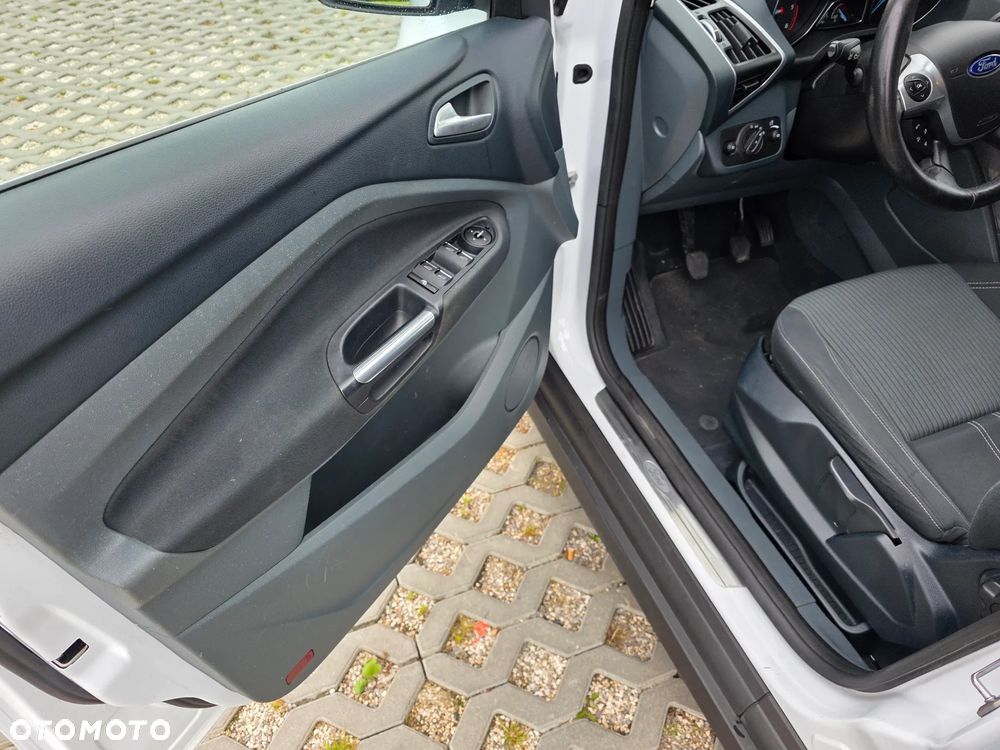 Ford C-MAX 2.0 TDCi Titanium - 10