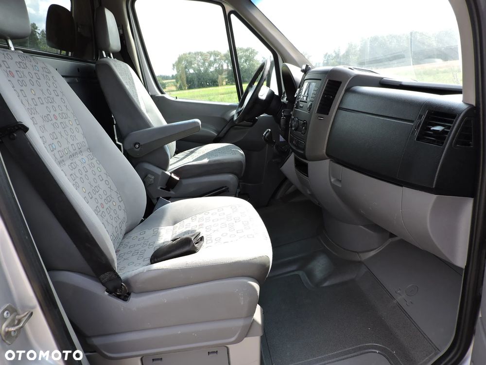 Volkswagen Crafter - 11