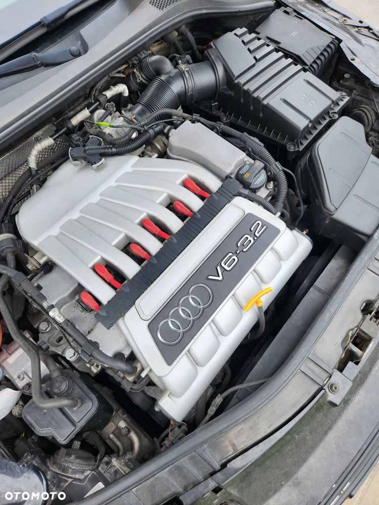Audi TT Coupé 3.2 FSI Quattro S tronic - 13