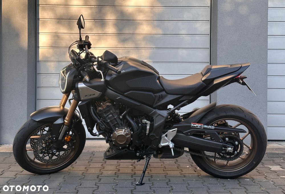 Honda CB - 2