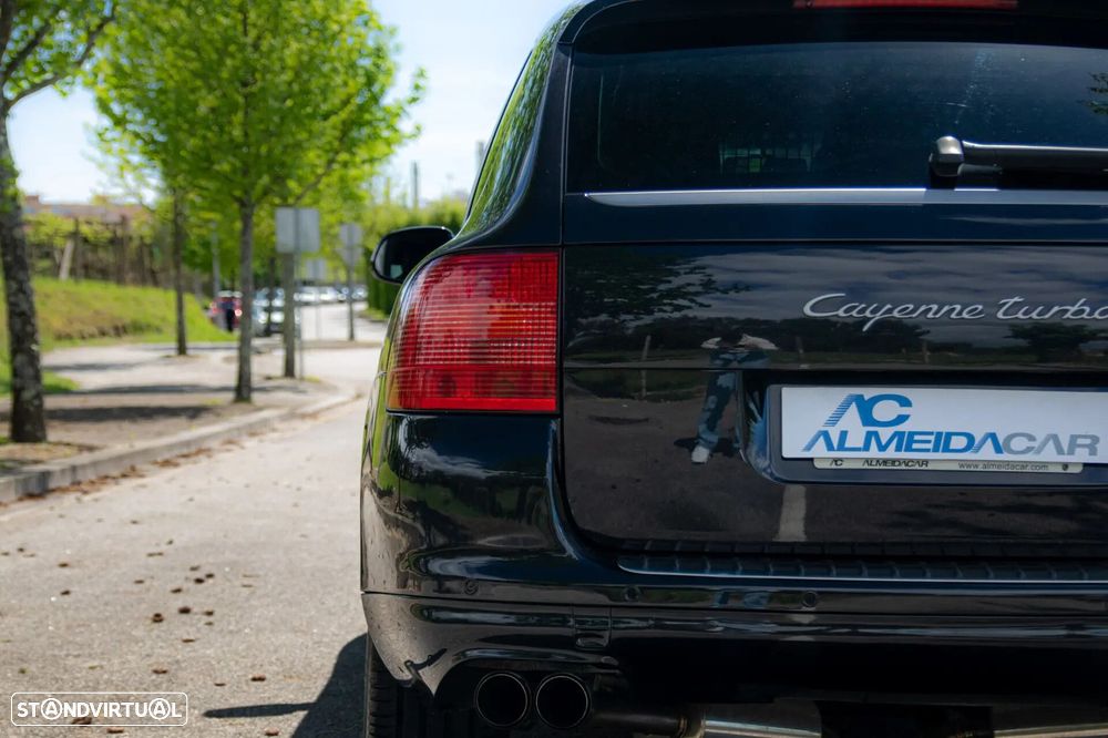 Porsche Cayenne Turbo - 50