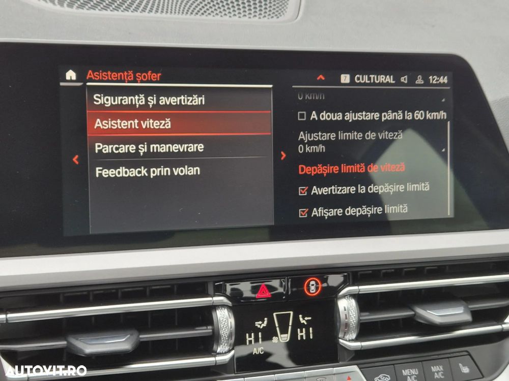 BMW Seria 3 320d xDrive AT MHEV - 25