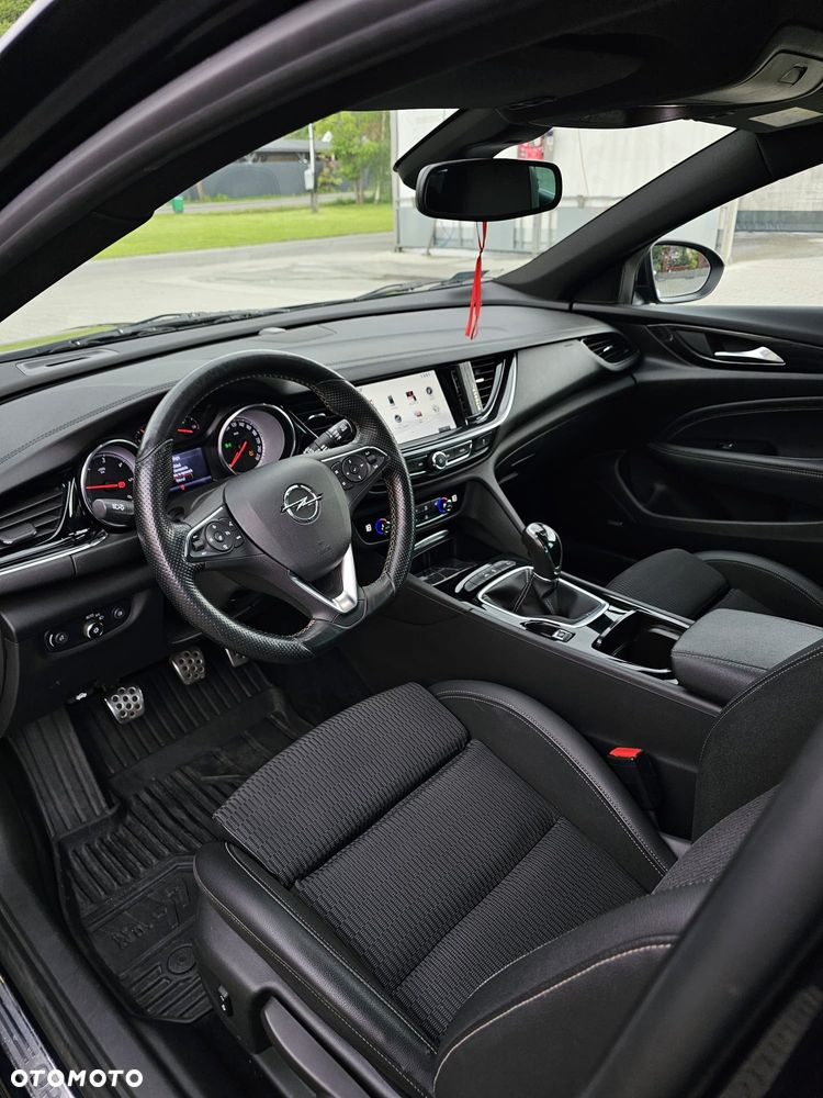 Opel Insignia 1.6 Exclusive - 9