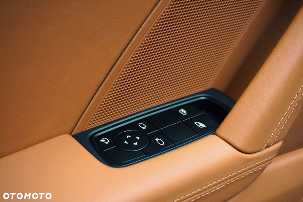 Porsche 911 Carrera S - 17