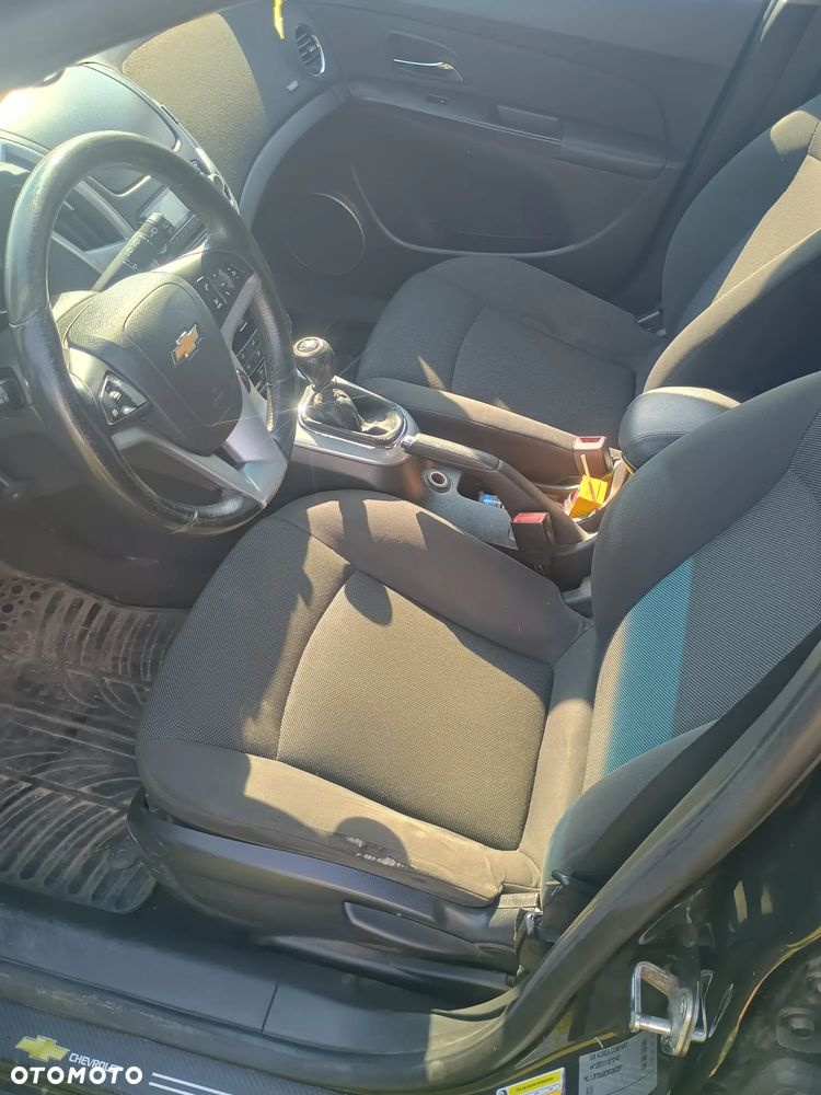 Chevrolet Cruze 1.8 LT - 13