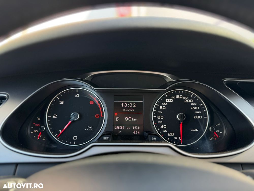 Audi A4 2.0 TDI DPF multitronic Attraction - 24