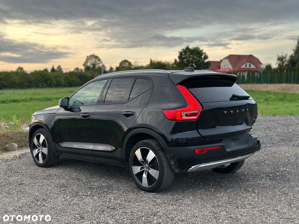 Volvo XC 40 T4 AWD Geartronic Momentum Pro - 16
