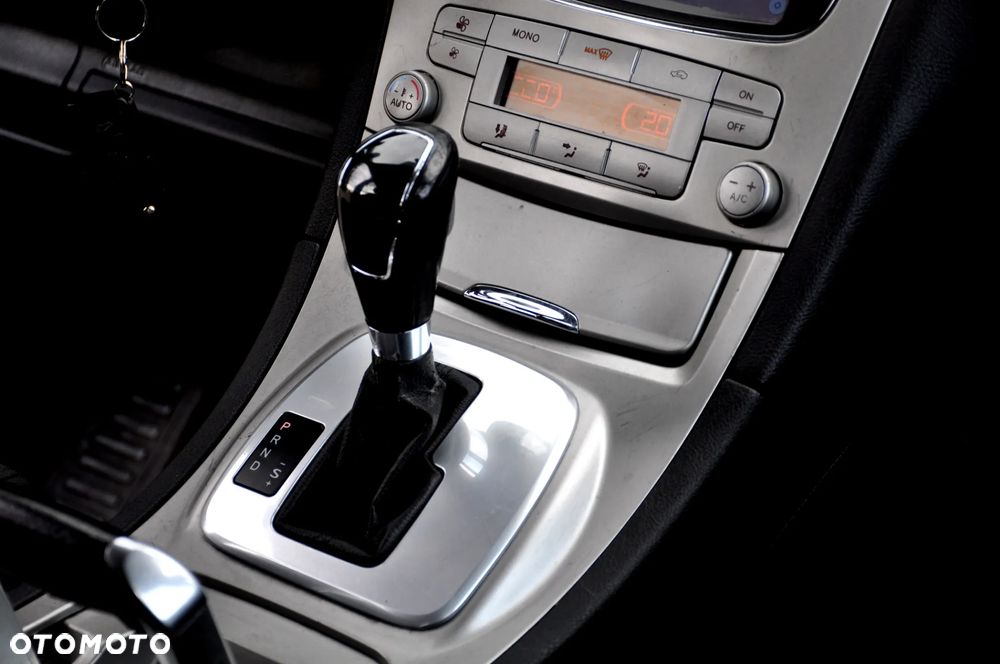 Ford S-Max 2.3 Titanium - 17