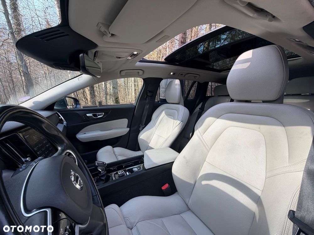 Volvo V60 T5 Geartronic Momentum - 22