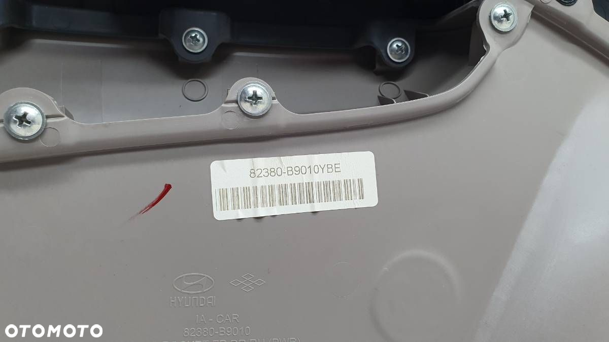BOCZEK DRZWI PRZÓD PRZEDNI PRAWY TAPICERKA HYUNDAI I10 II EU - 7