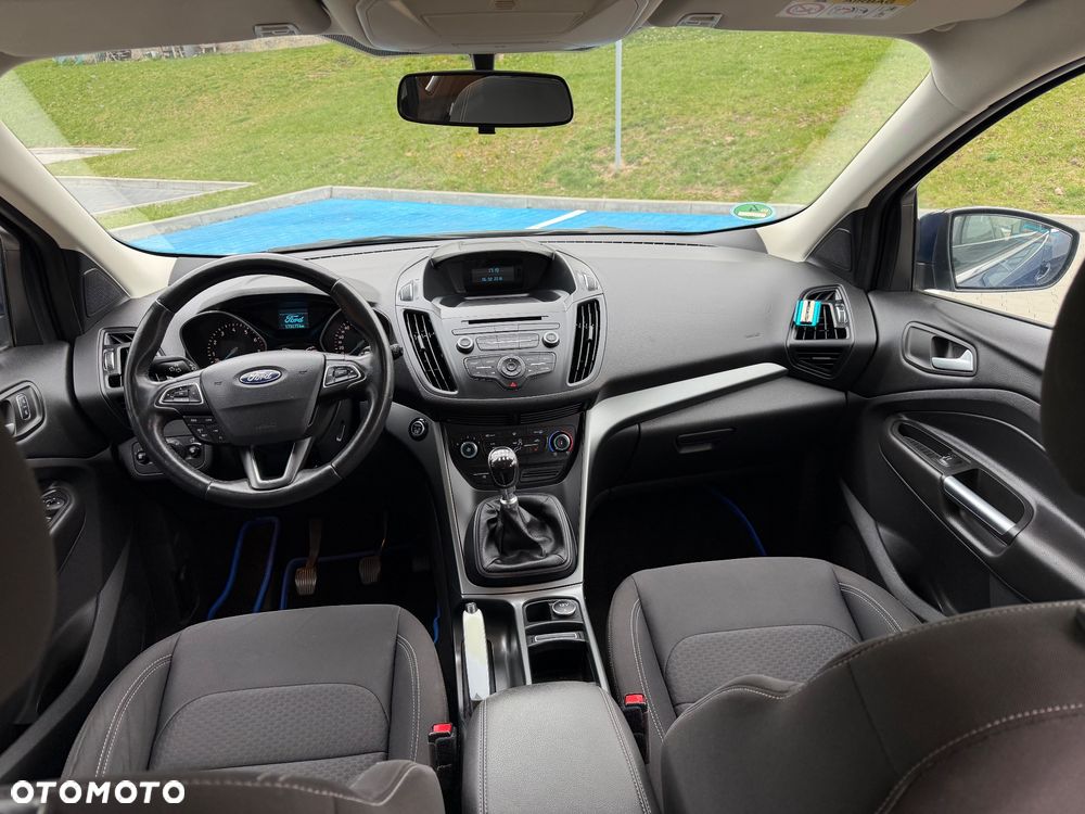 Ford Kuga 1.5 EcoBoost 2x4 Trend - 27