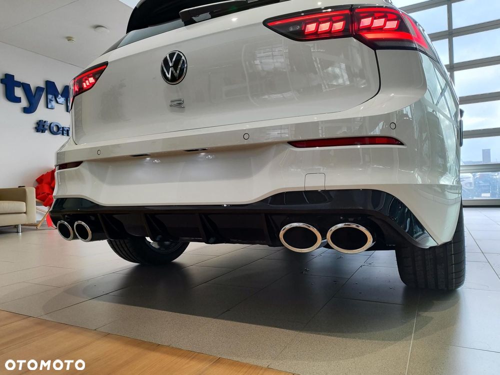 Volkswagen Golf - 12