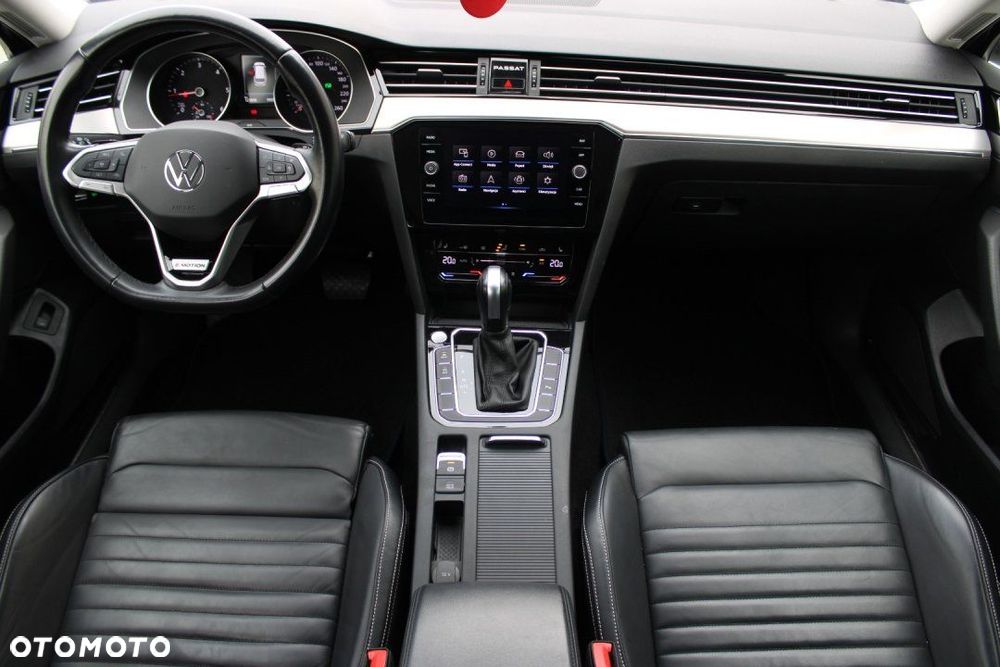 Volkswagen Passat - 23