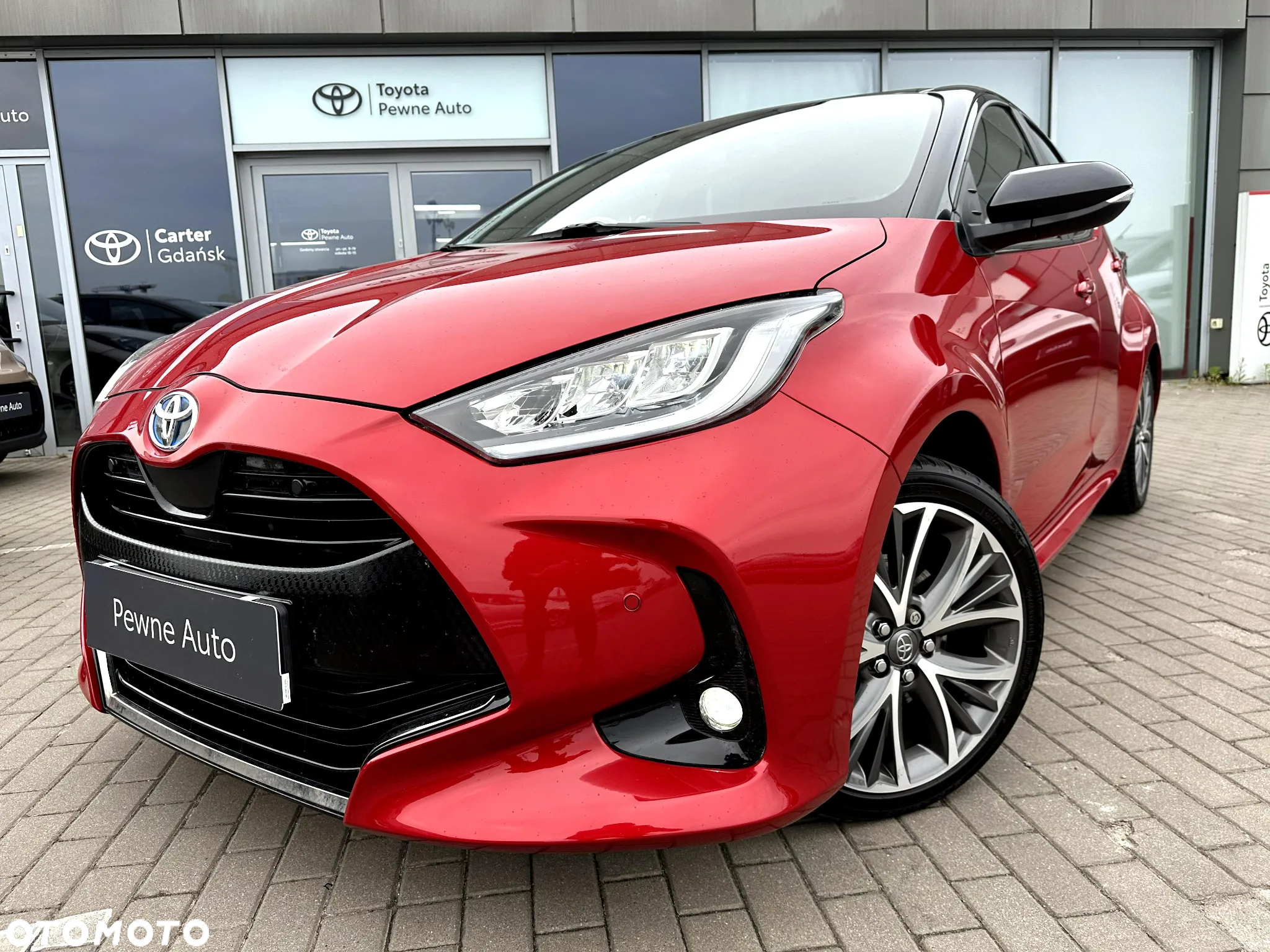 Toyota Yaris Hybrid 1.5 Selection Elegant - 2