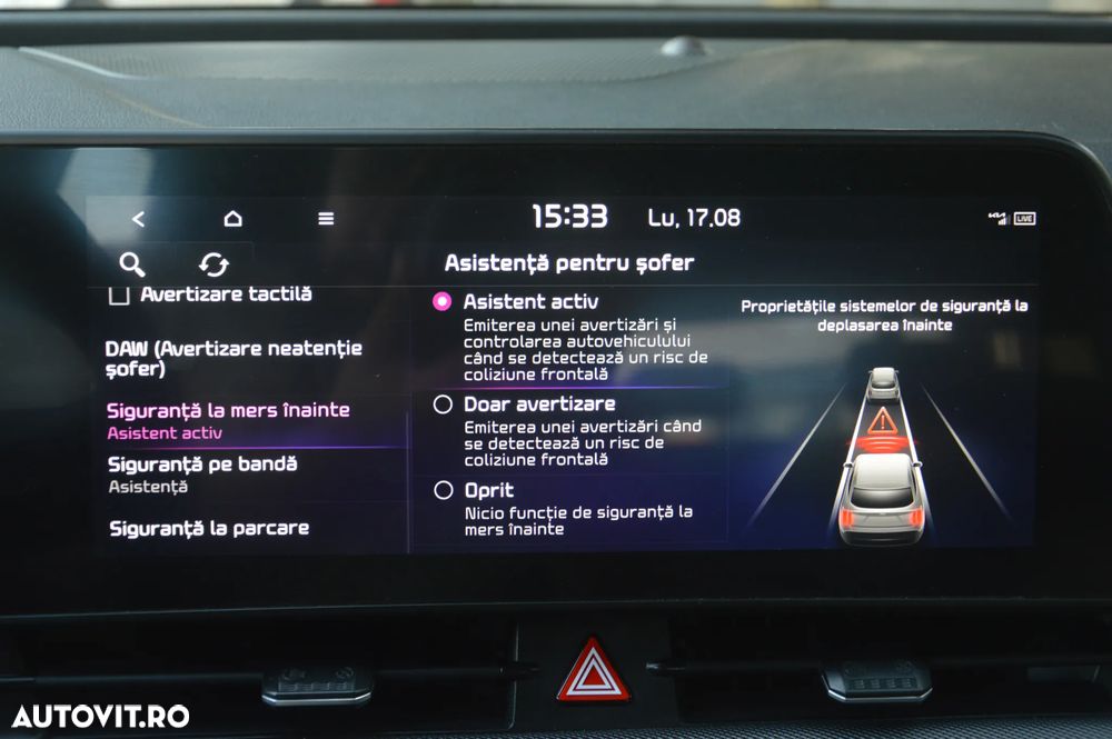 Kia Sportage 1.6 T-GDI PHEV 6AT 4x4 Business Line - 36