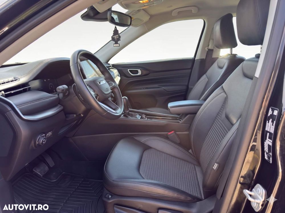 Jeep Compass - 8