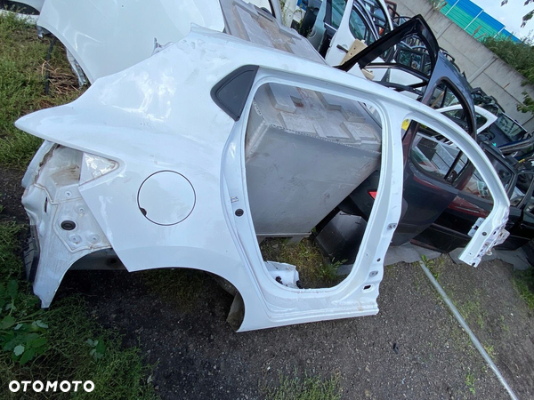 BLOTNIK PRAWY TYL PROG RENAULT CLIO IV HB 5D