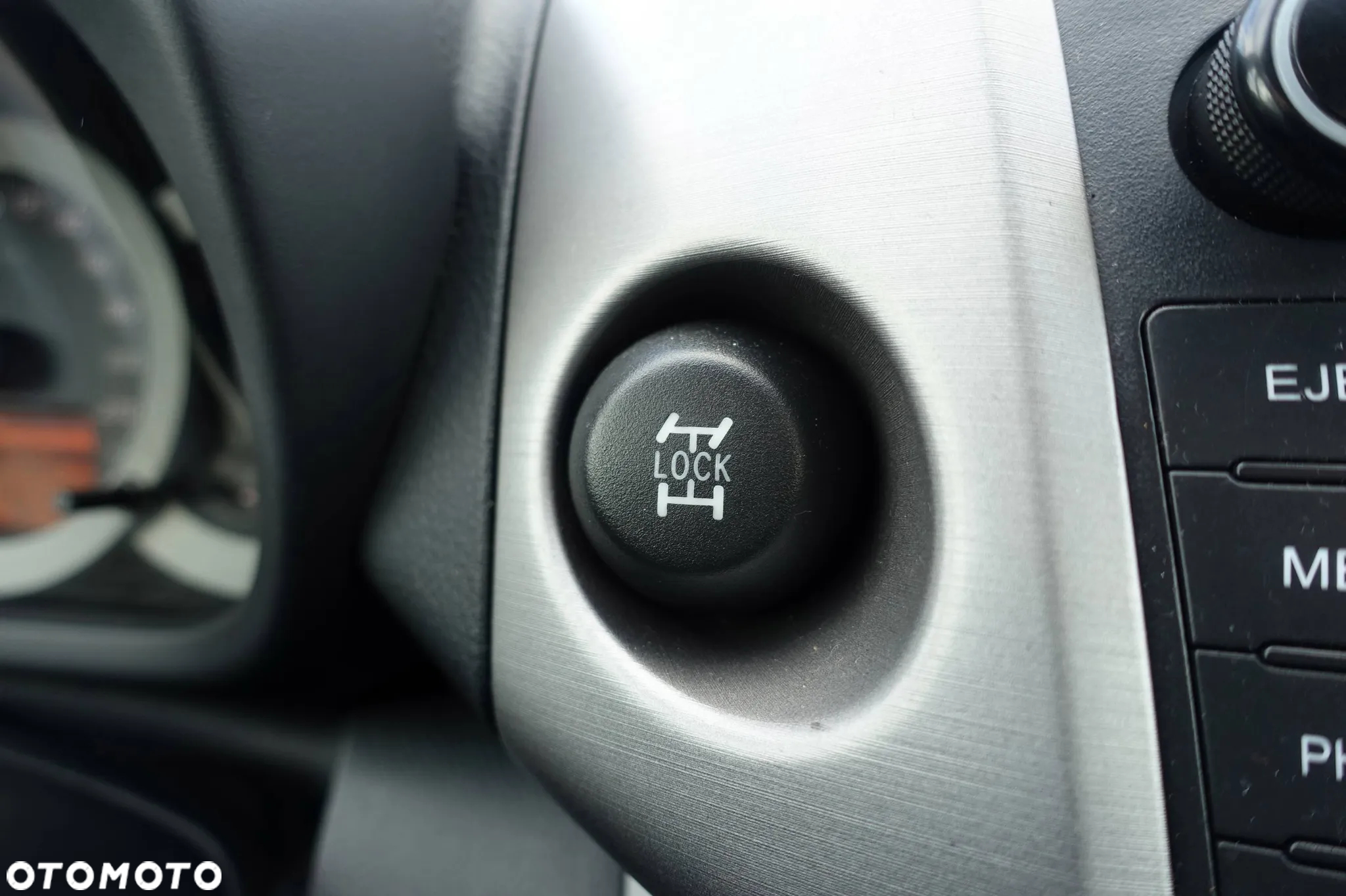 Toyota RAV4 2.0 VVT-i Premium - 29