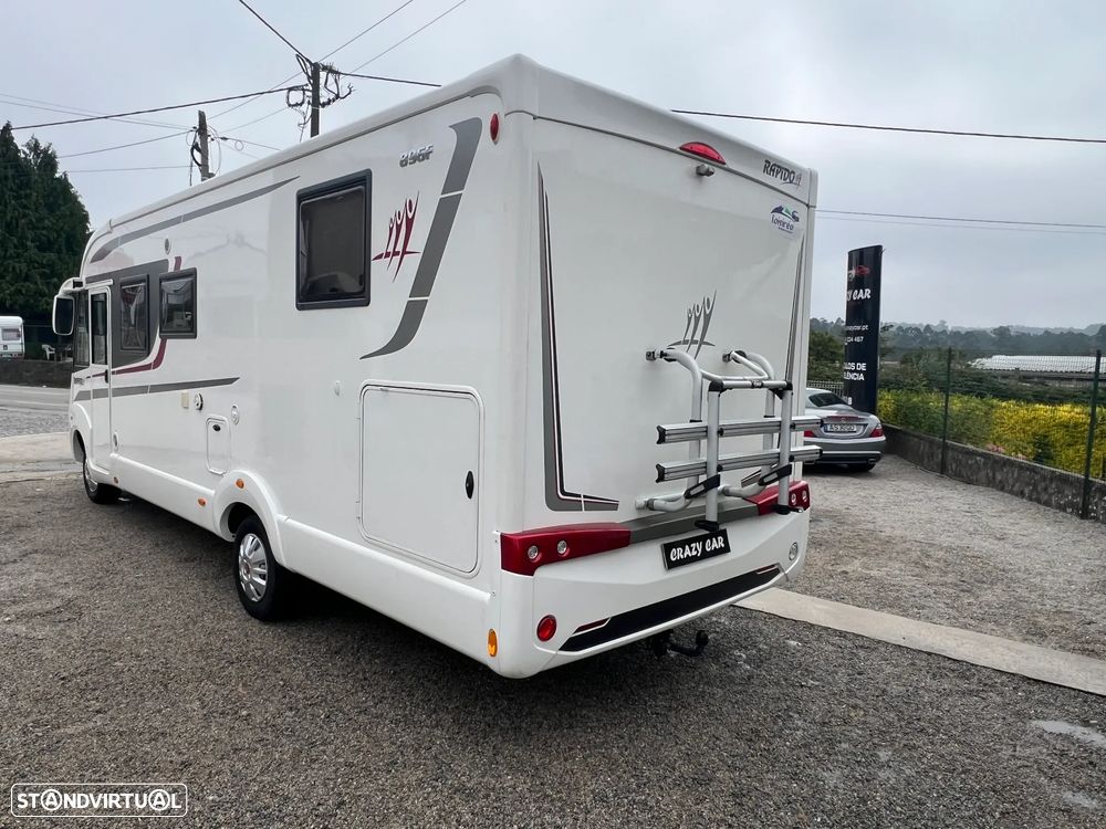 Rapido Serie 8F Cama Central - 6