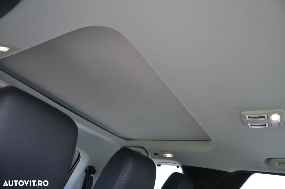 Land Rover Discovery 2.0 L SD4 Ingenium HSE Luxury - 23