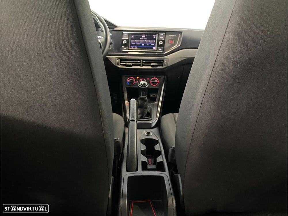VW Polo 1.0 Confortline - 24