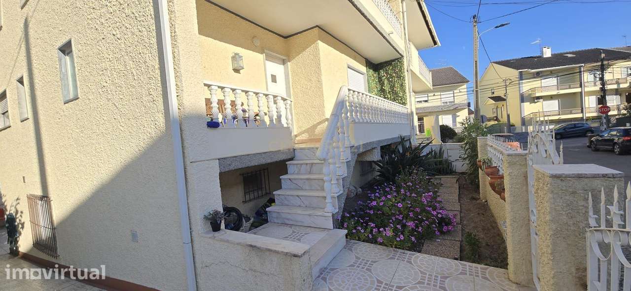 Moradia T4 em Corroios, Seixal - 459.000€ - Grande imagem: 5/13