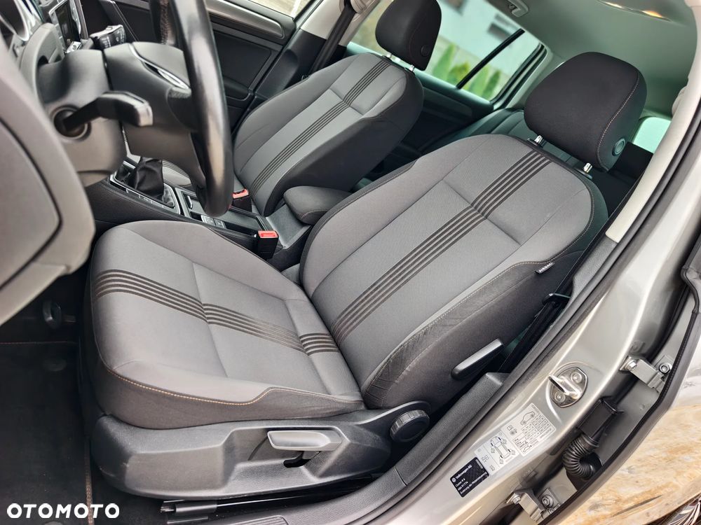 Volkswagen Golf 2.0 TDI BlueMotion Technology Allstar - 9
