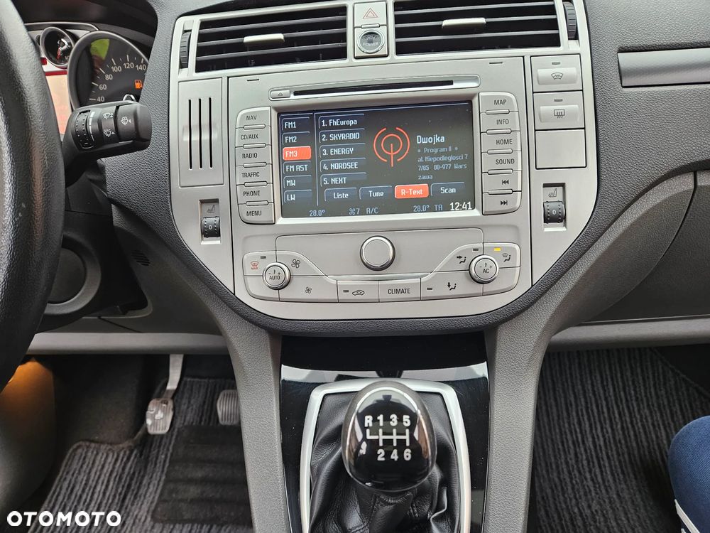 Ford Kuga 2.0 TDCi 4x4 Titanium - 25