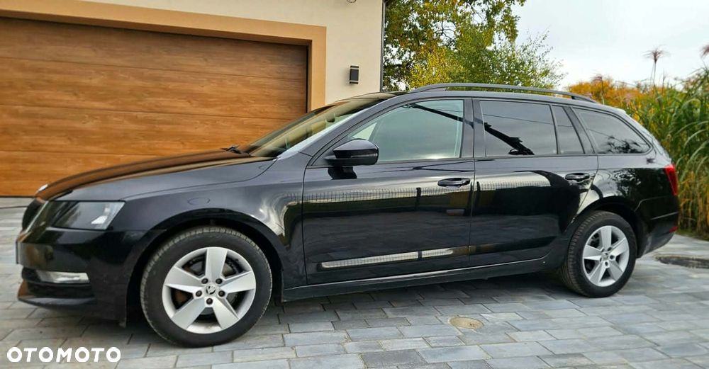 Skoda Octavia 2018 photo 2