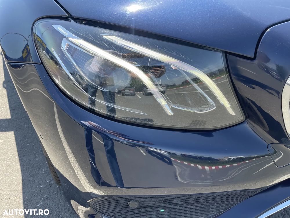 Mercedes-Benz E - 32