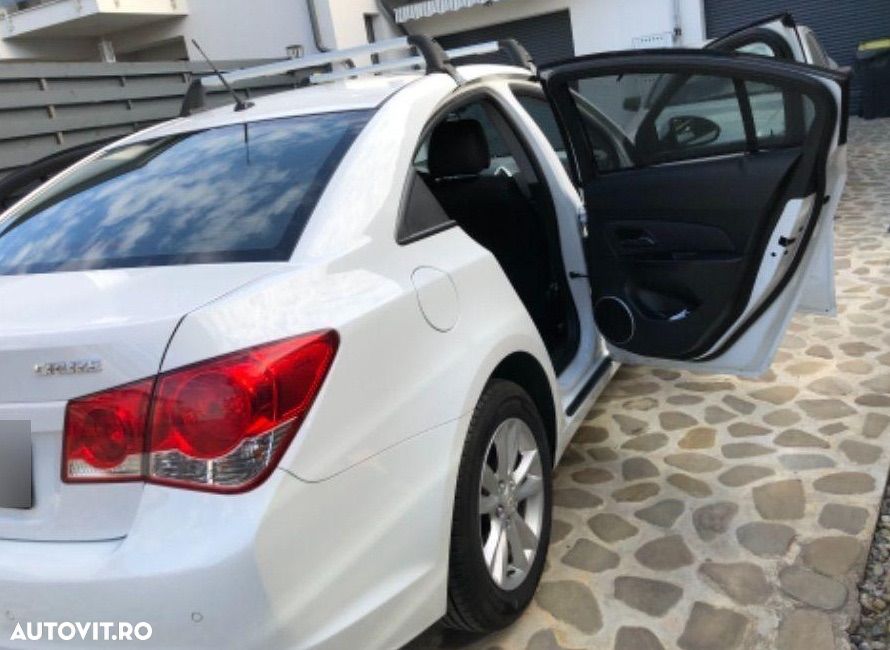 Chevrolet Cruze 1.6 Ecotec LT+ - 4