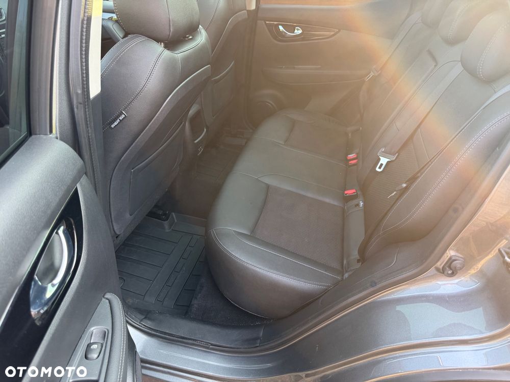 Nissan Qashqai 1.3 DIG-T DCT SHIRO - 10