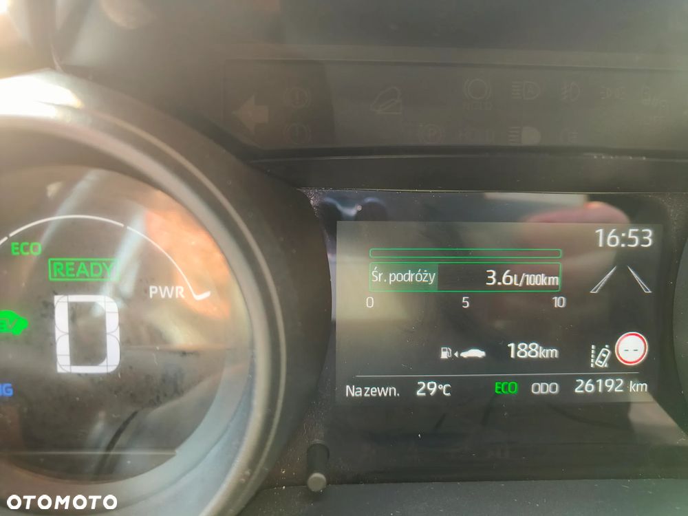 Toyota Yaris Cross - 16