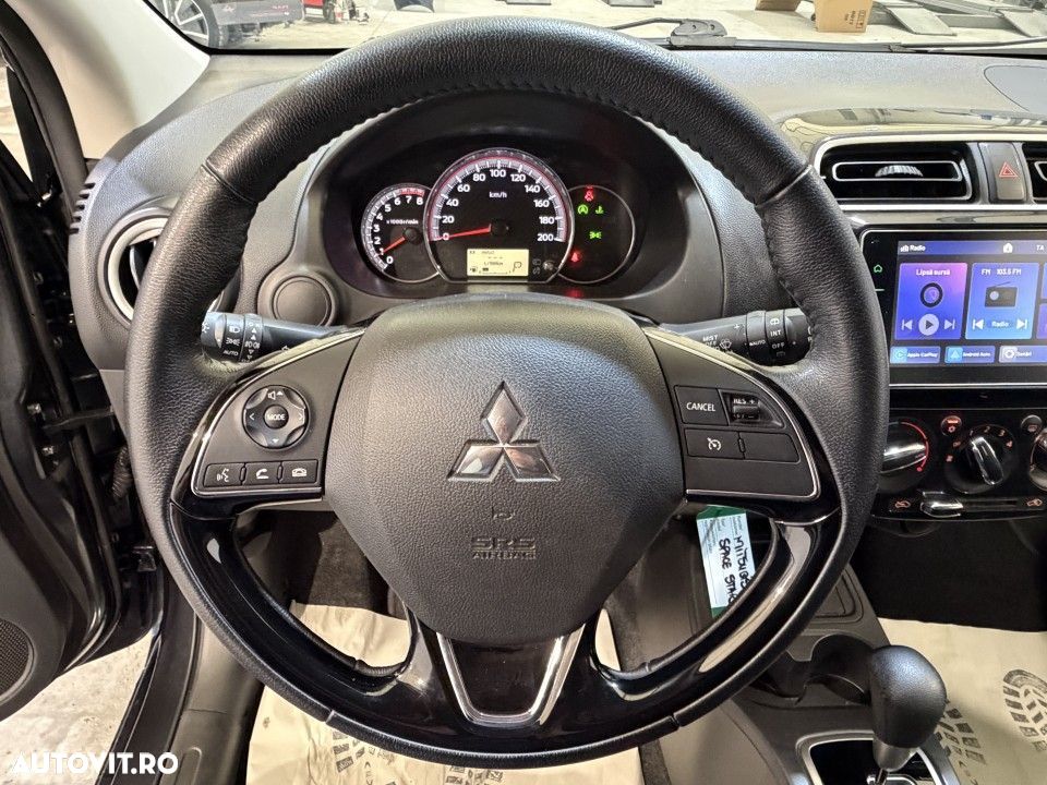 Mitsubishi Space Star - 10