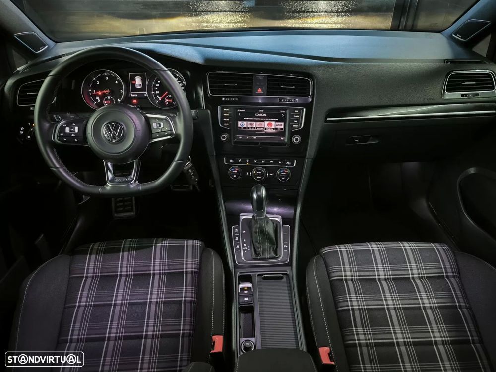 VW Golf 2.0 TDI GTD DSG - 18