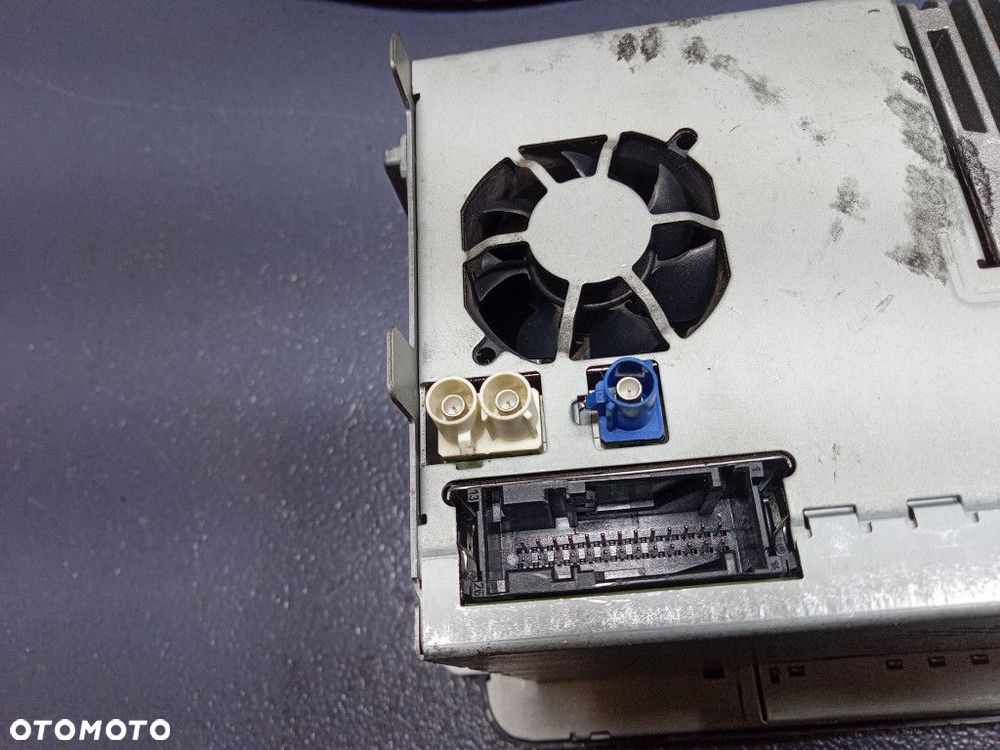 VW PASSAT B7 RADIO NAWIGACJA WYŚWIETLACZ 1T0035680H - 6