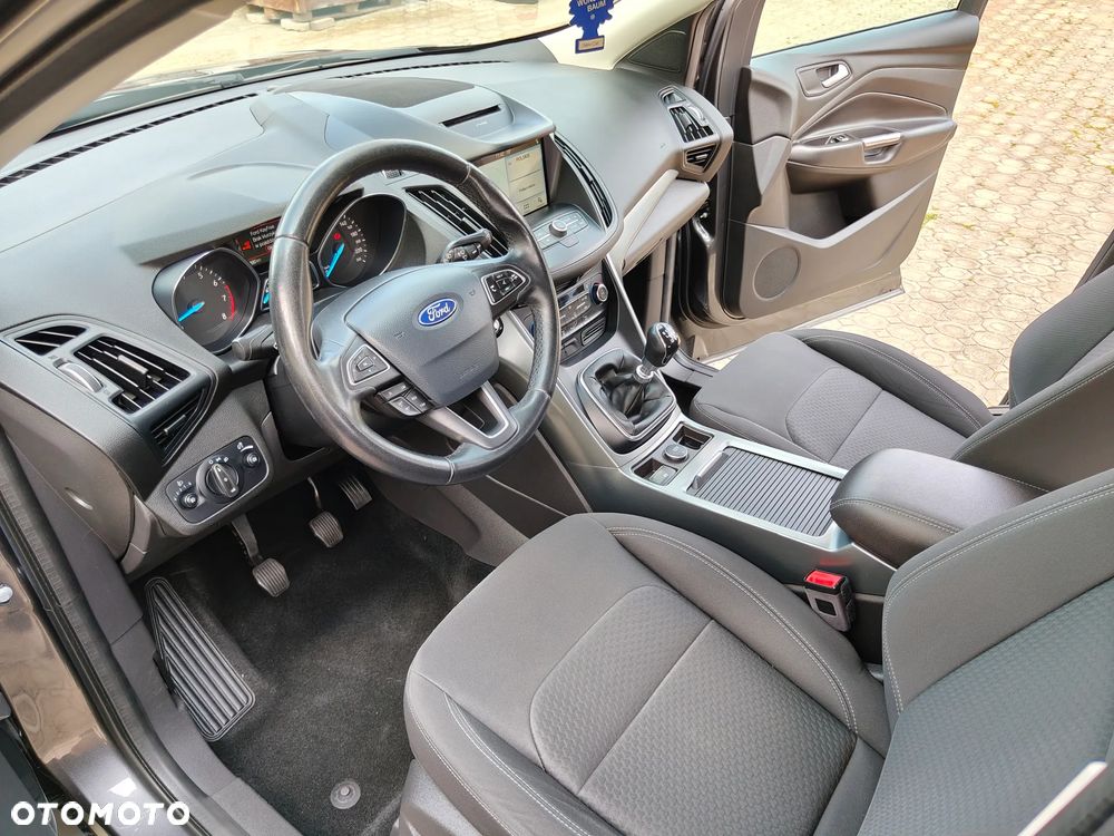 Ford Kuga - 18