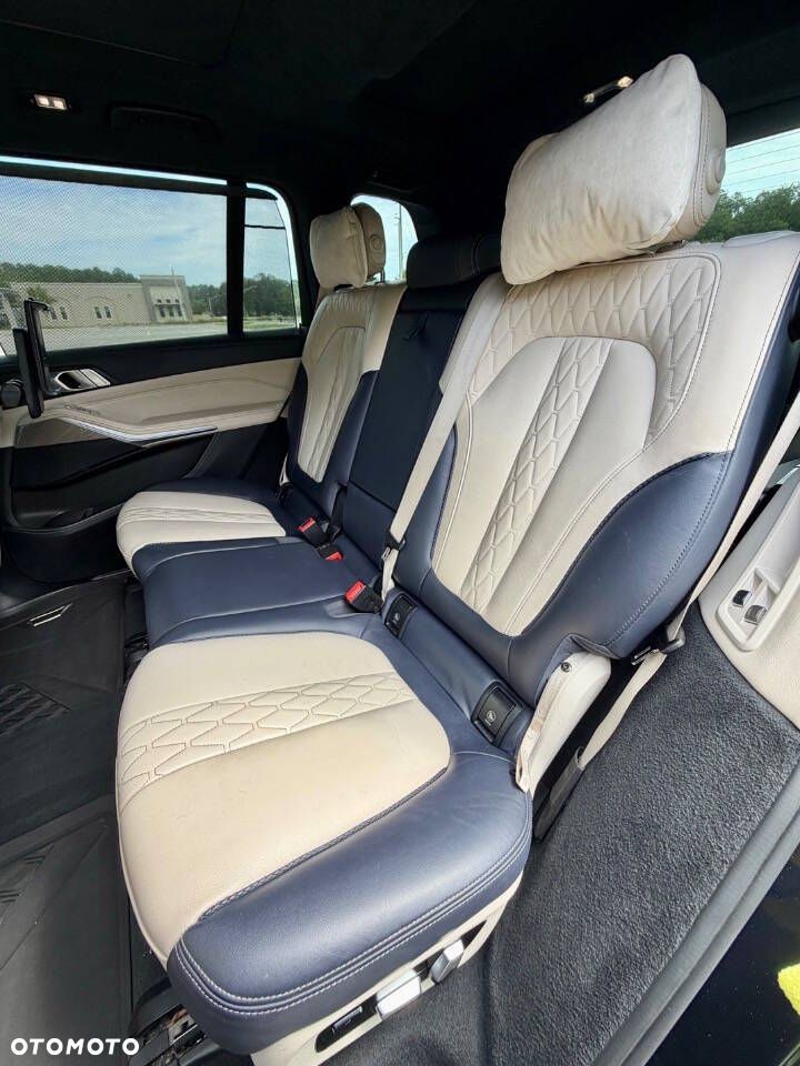 BMW X7 - 19