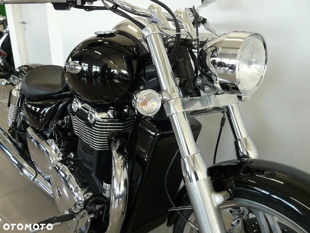 Triumph Thunderbird - 10