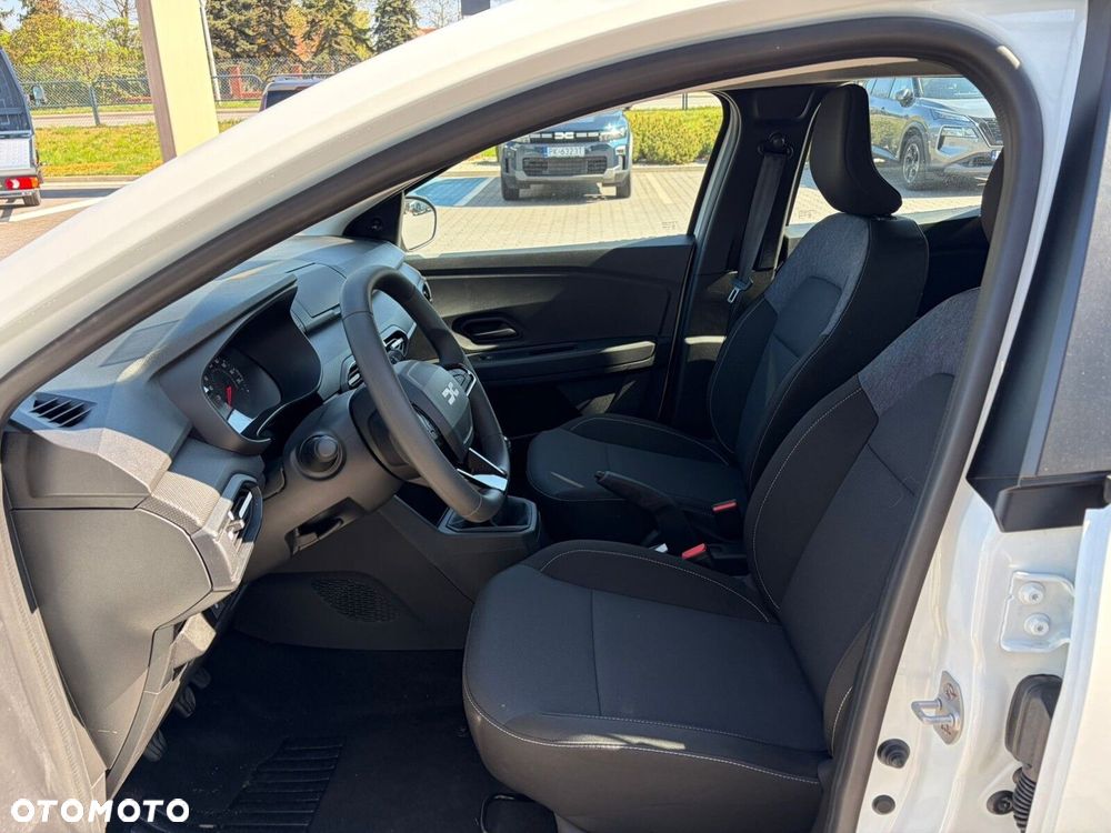 Dacia Sandero - 11