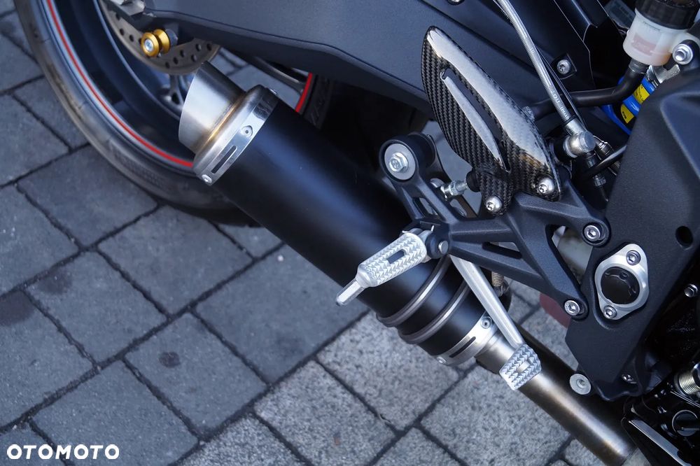 Triumph Street Triple - 18