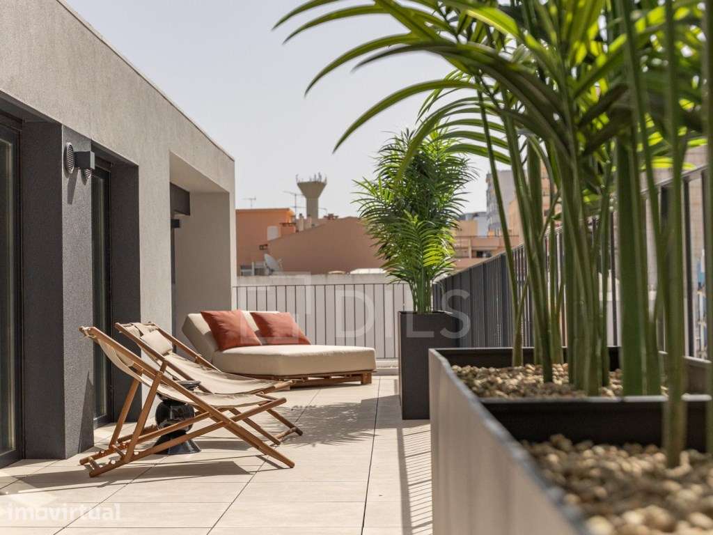 Apartamento T4 com piscina e estacionamento em Faro - Grande imagem: 2/51
