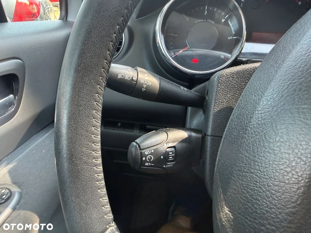 Peugeot 3008 HDi 115 Allure - 12