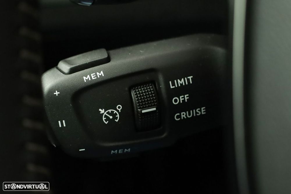 Peugeot 3008 1.6 Hybrid Allure Pack e-EAT8 - 16