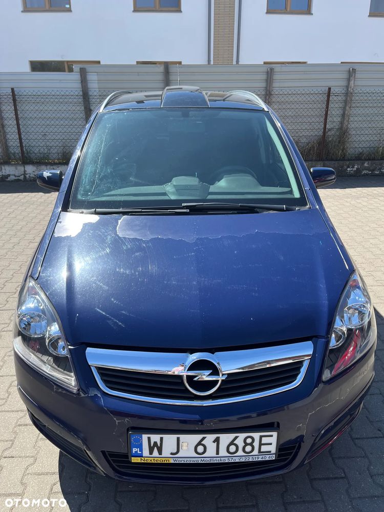 Opel Zafira 1.6 Essentia - 1