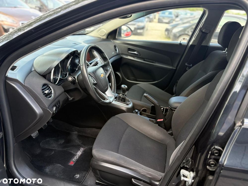 Chevrolet Cruze 1.6 - 11
